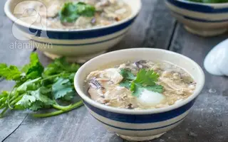 Súp gà thanh nhẹ tận dụng từ gà luộc ngày Tết