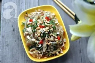 Tận dụng gà luộc làm miến trộn chống ngán cho bữa cơm ngày Tết