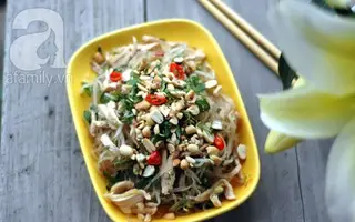 Tận dụng gà luộc làm miến trộn chống ngán cho bữa cơm ngày Tết