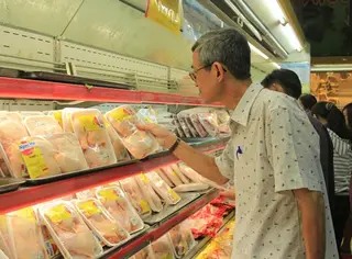 Việt Nam tạm dừng nhập khẩu thịt gia cầm từ Hoa Kỳ rất kịp thời