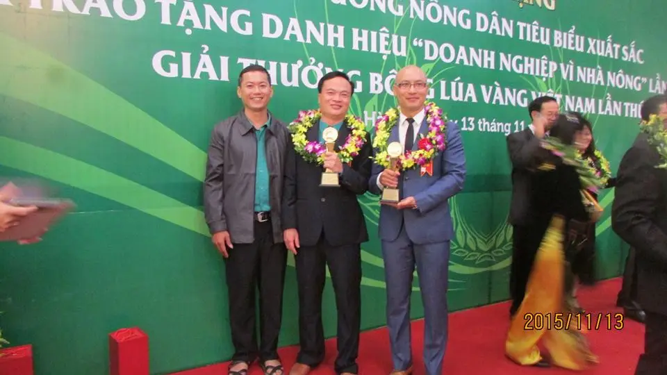 Bộ 3 sản phẩm Gà NÒI Dabaco nhận giải thưởng Bông Lúa Vàng