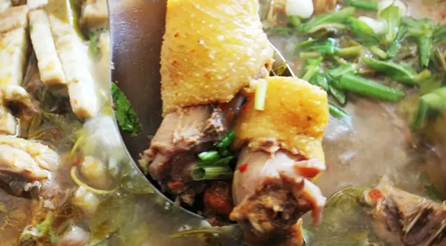 Món ngon dễ làm từ gà cho Tết thêm ấm áp