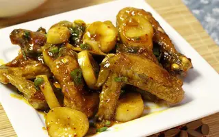 Cánh gà rim nấm