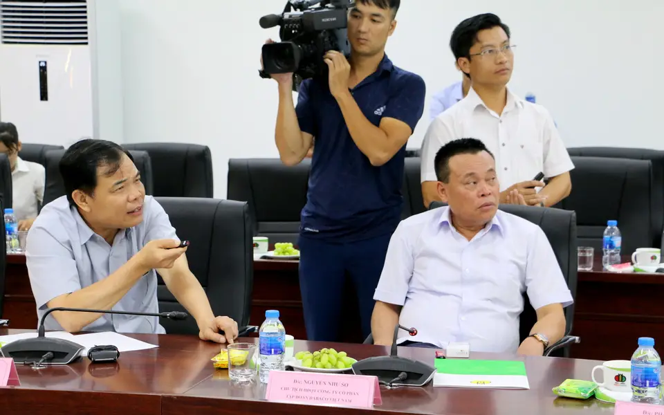 Đoàn công tác của Bộ trưởng Bộ Nông nghiệp và Phát triển nông thôn thăm và làm việc tại Công ty TNHH Dabaco Tuyên Quang.