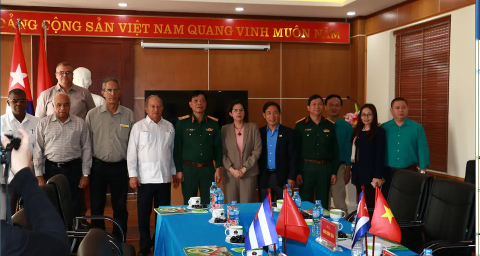 Đoàn công tác Cu Ba thăm làm việc tại Tập đoàn Dabaco