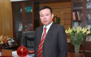 Phải tiến về phía trước
